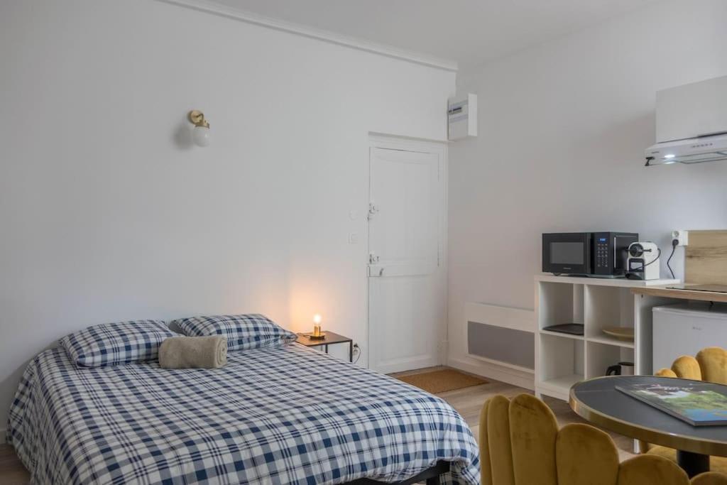 Studio Contemporain A Deux Pas De La Cathedrale Apartment Orléans Exterior photo